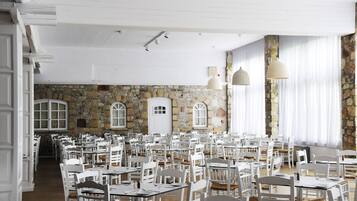 Desayuno buffet incluido todos los días