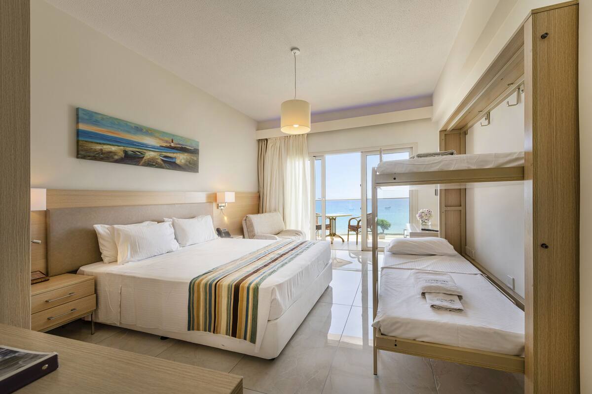 Pemandangan dari kamar