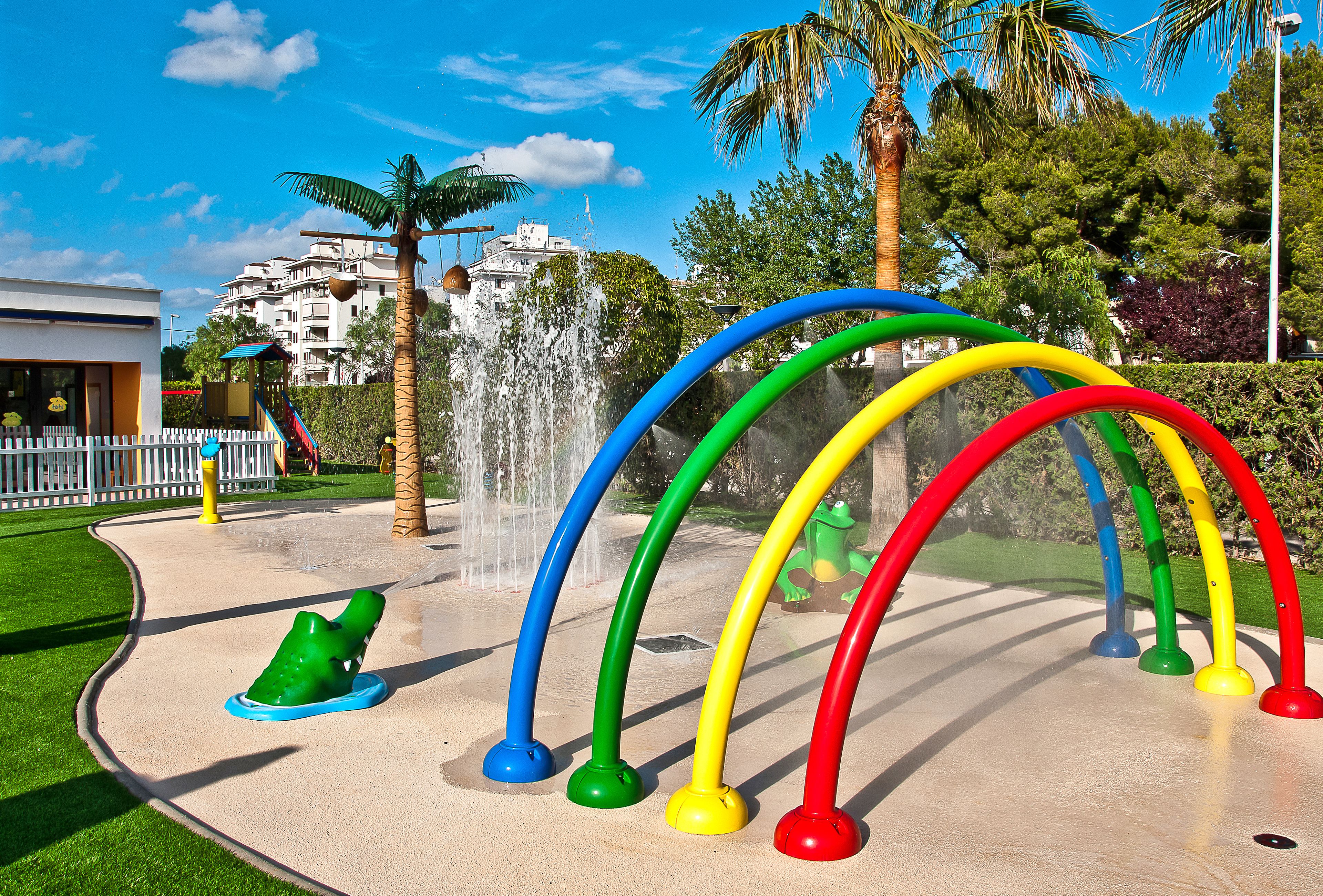 Zona de jocs infantil: a l'aire lliure