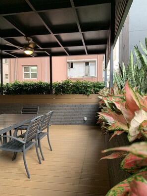 View from property - MK STAY(formerly HOTEL MK) (Kowloon)