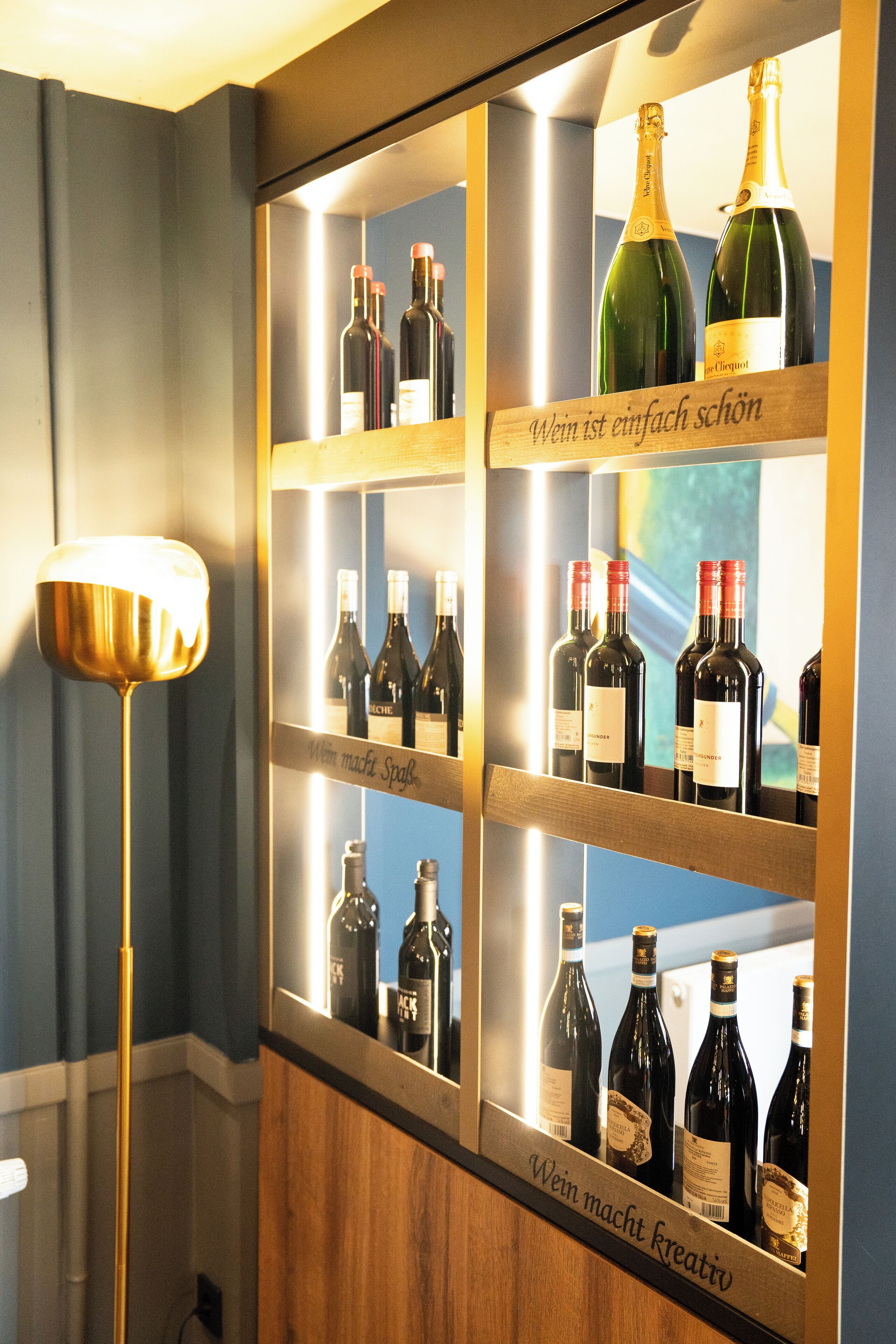 breakfast and dinner served