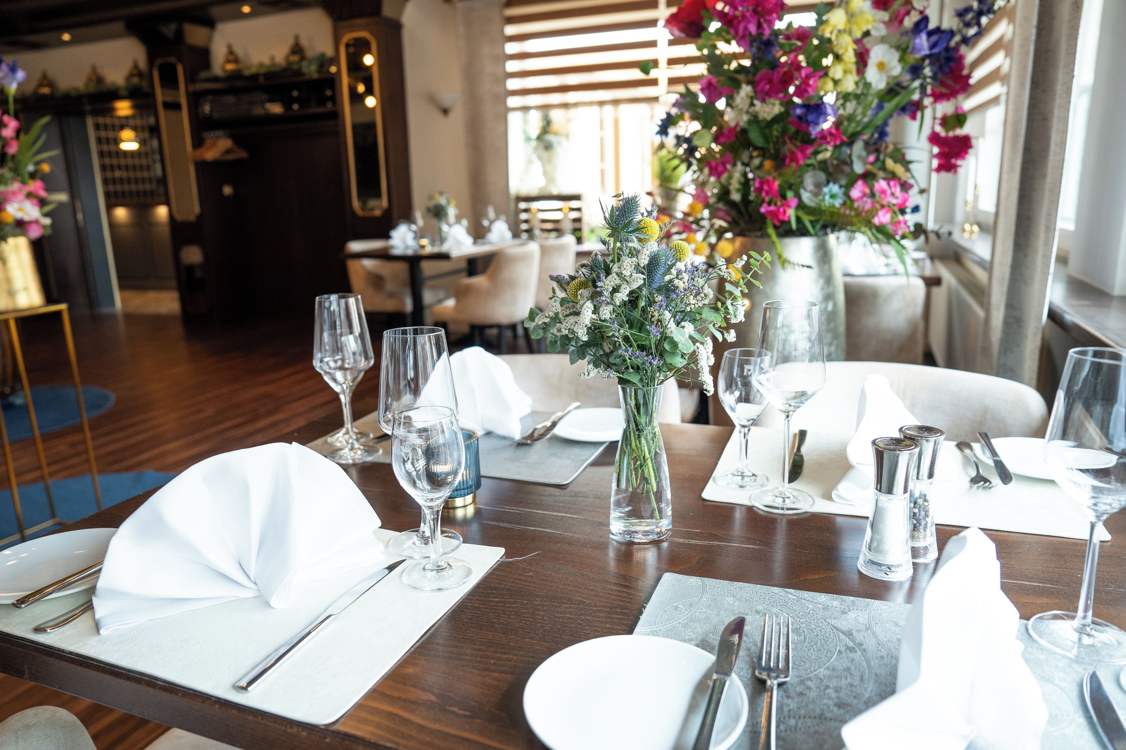 breakfast and dinner served