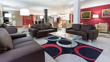 Sala de estar en el lobby