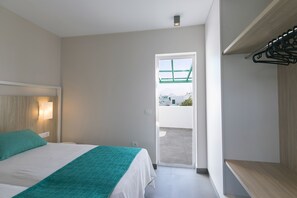 1 bedroom, blackout curtains, cots/infant beds, free WiFi - Apartamentos Celeste (Teguise)