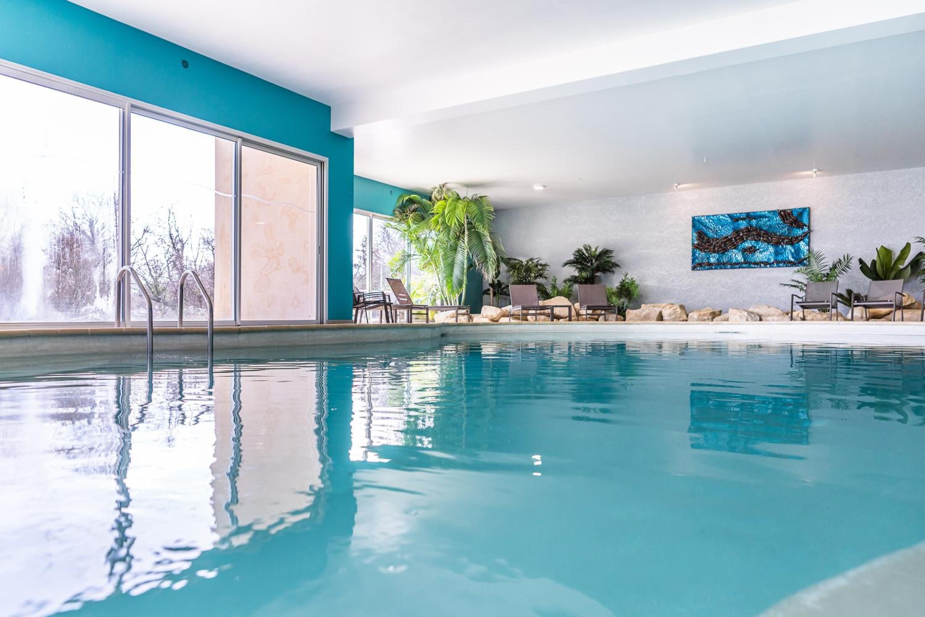indoor pool, pool loungers