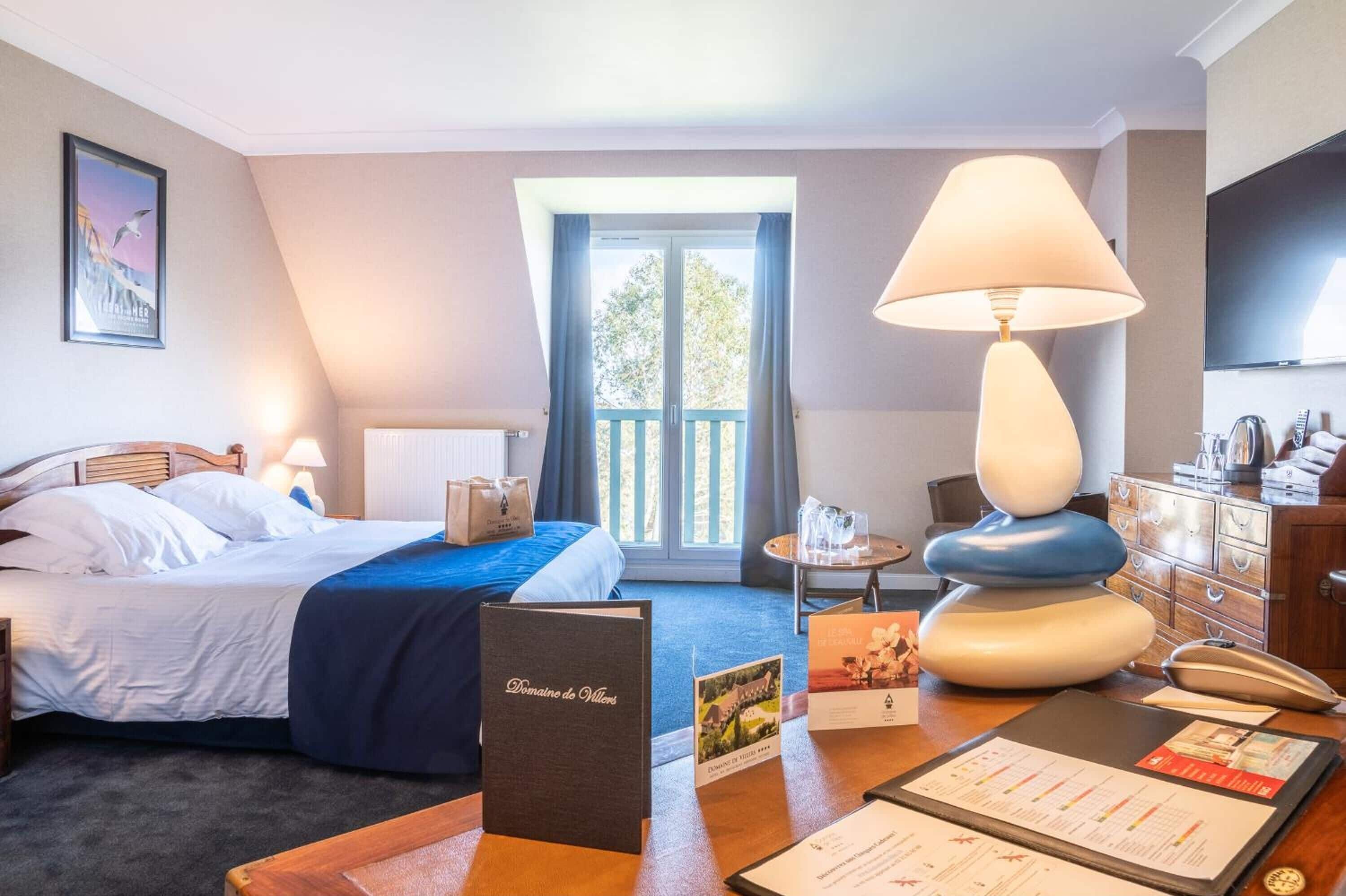 select comfort beds, minibar, desk, blackout curtains