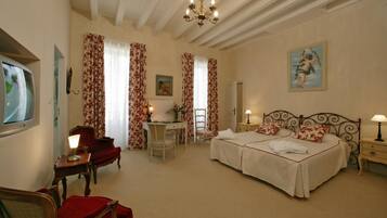 Premium bedding, memory foam beds, in-room safe, individually decorated