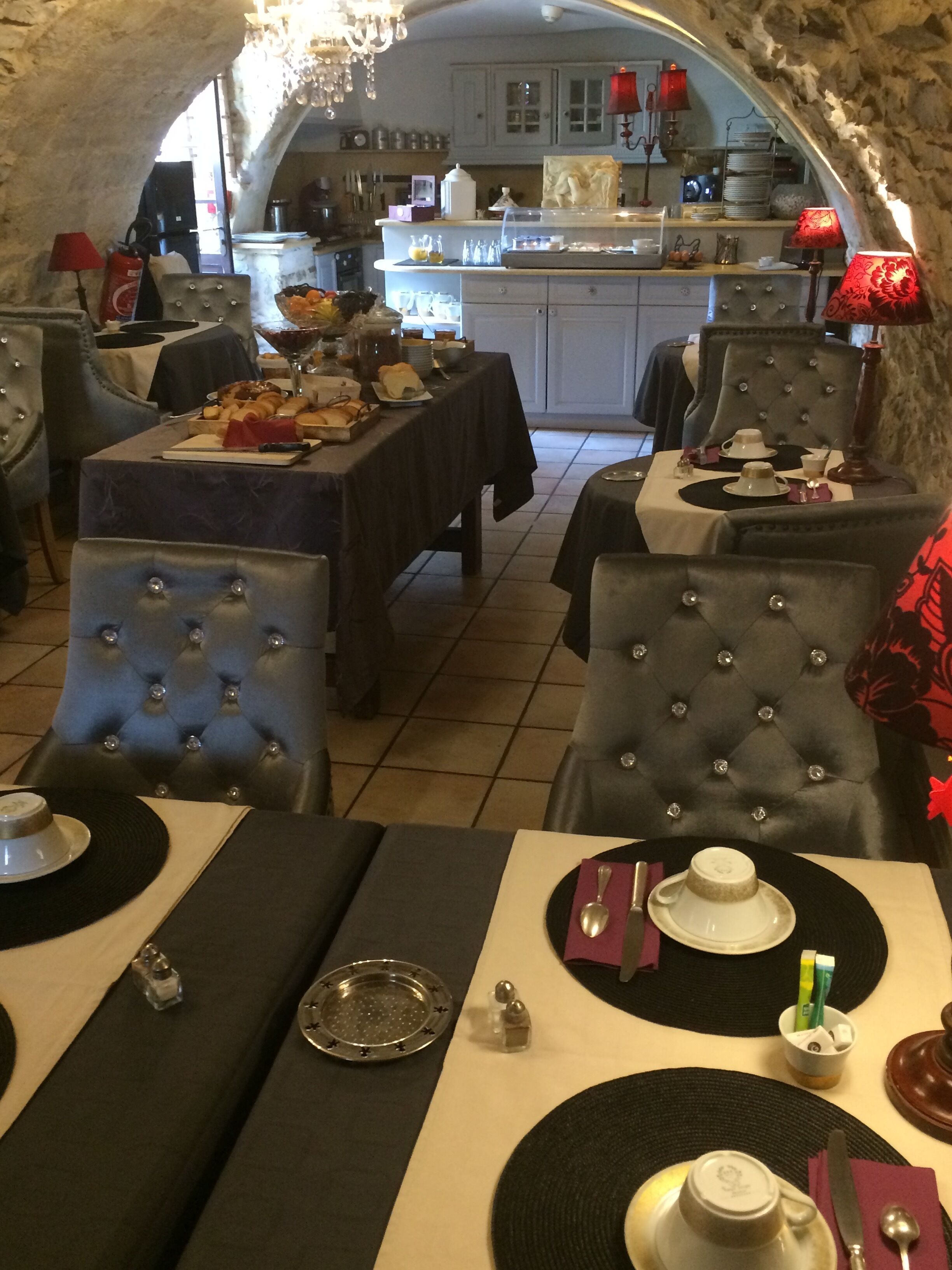 daily buffet breakfast for a fee