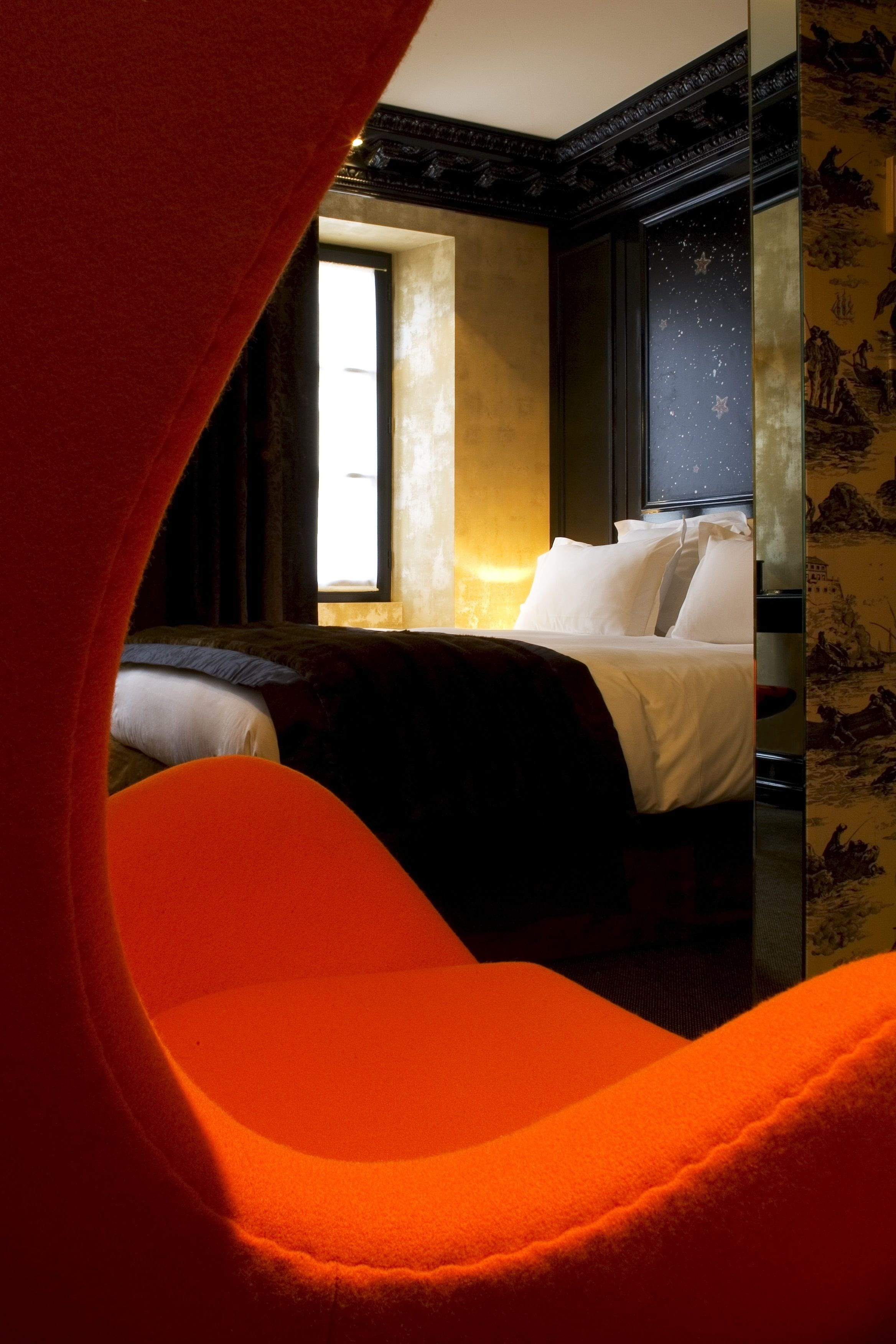 deluxe room | 1 bedroom, minibar, in-room safe, individually decorated