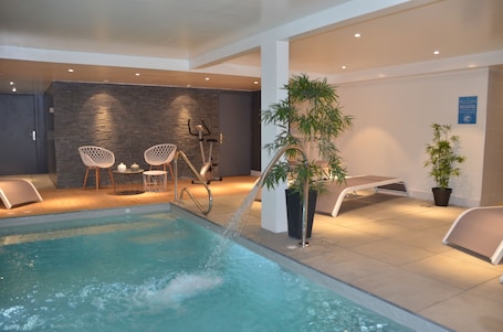 Un sauna, baño turco