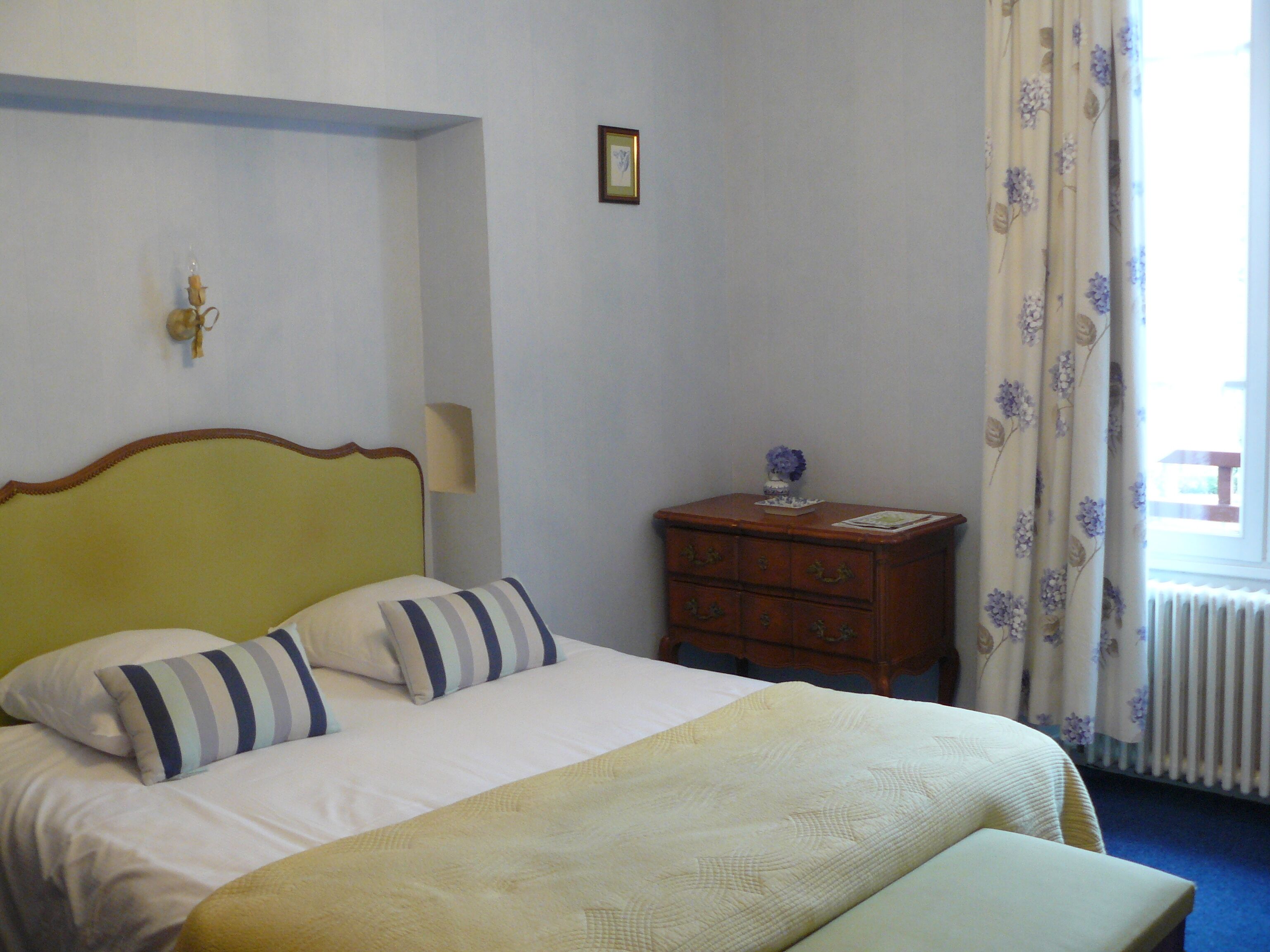 Quartos à prova de som, camas extras/dobráveis (sobretaxa)