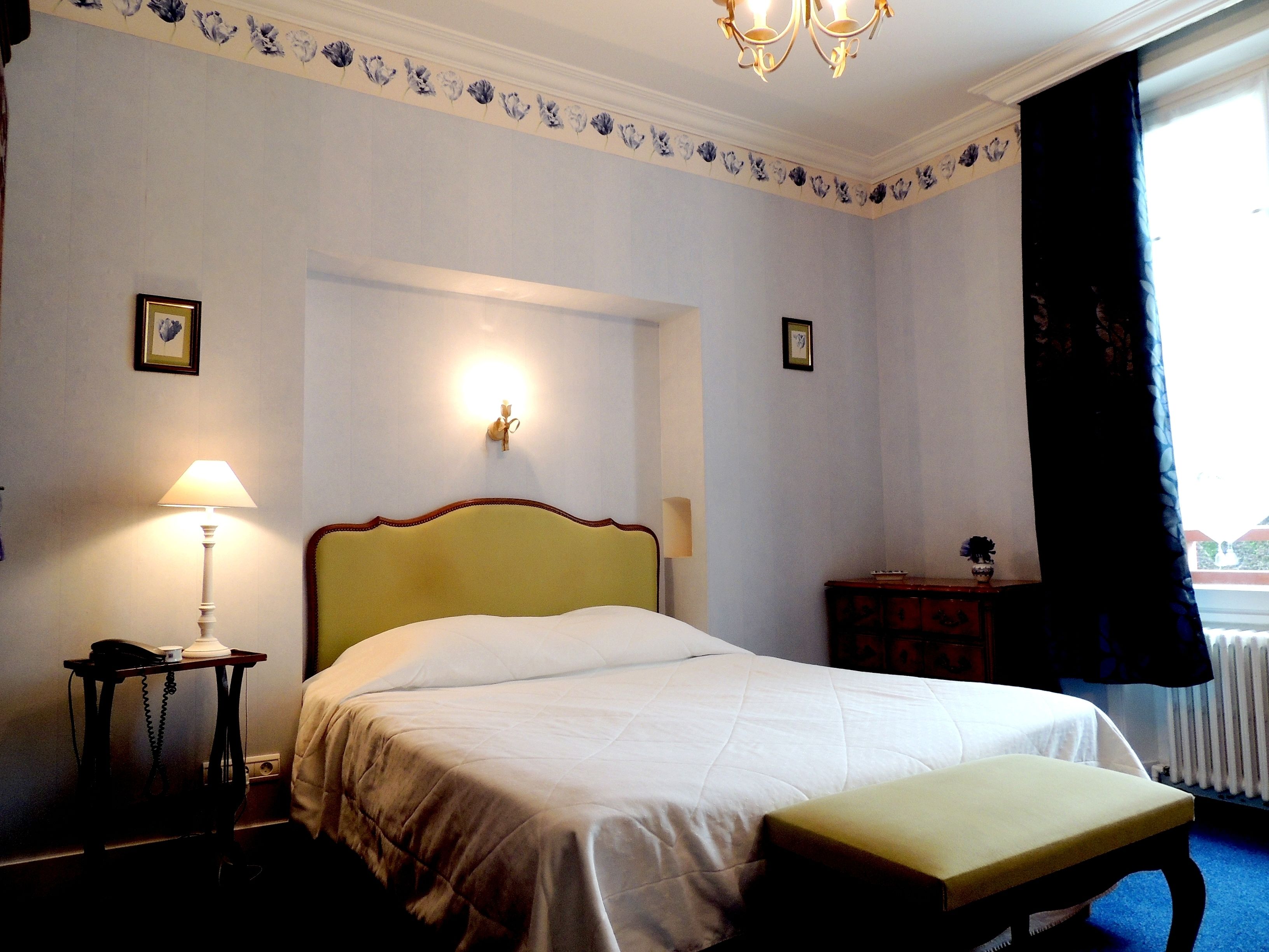 soundproofing, rollaway beds, free wifi