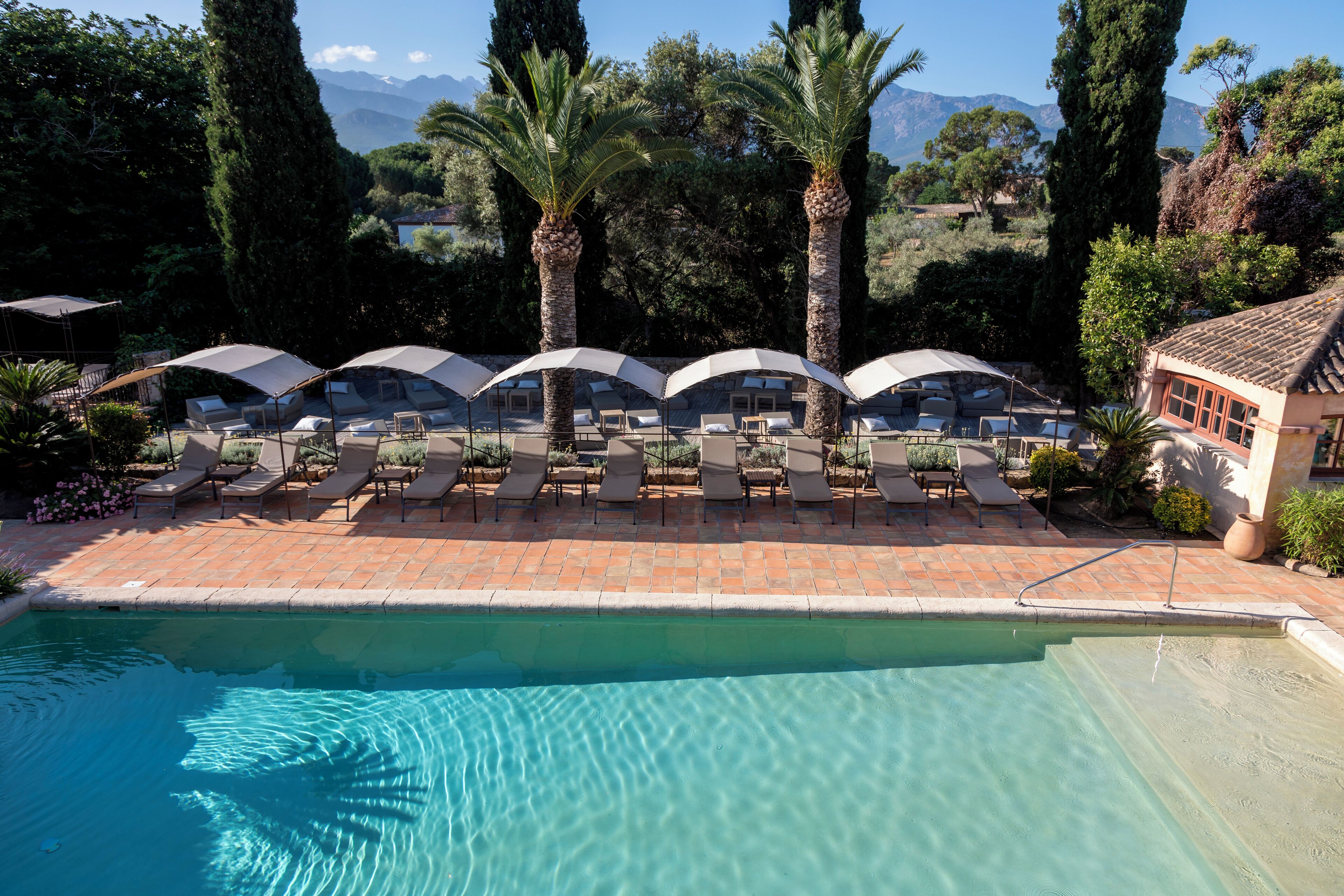 Outdoor pool, sun loungers