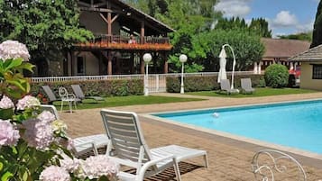 Seasonal outdoor pool