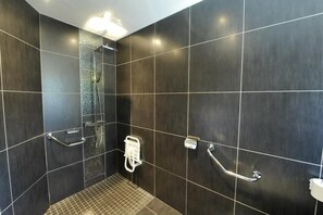 Dusj på badet