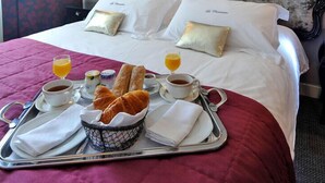 Classic Double Room | Cribs (surcharge), WiFi (free) - Hôtel - Restaurant La Chaumière (Dole)