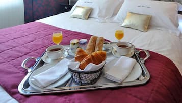 Classic Double Room | Cots/infant beds, free WiFi