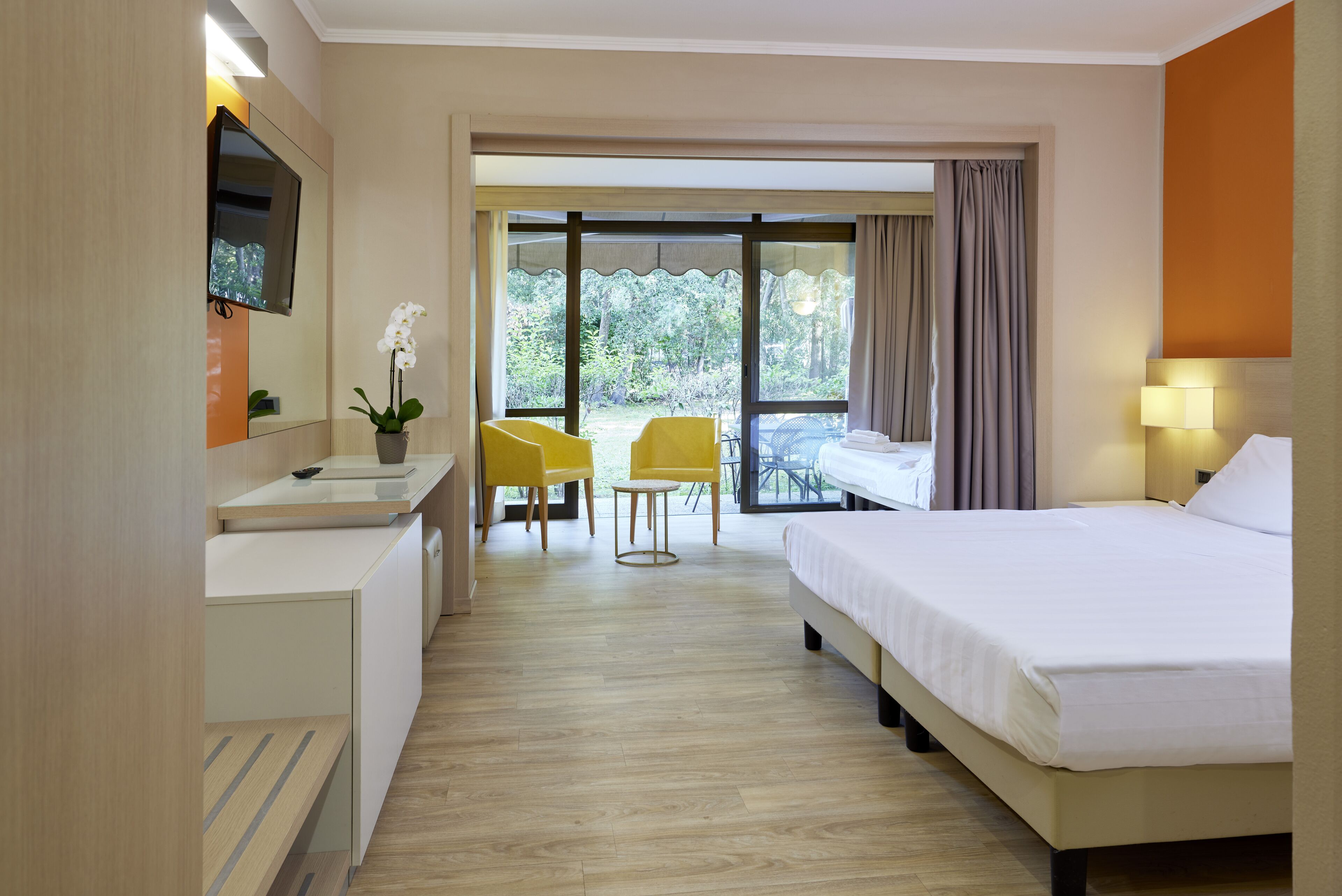 1 bedroom, minibar, in-room safe, desk