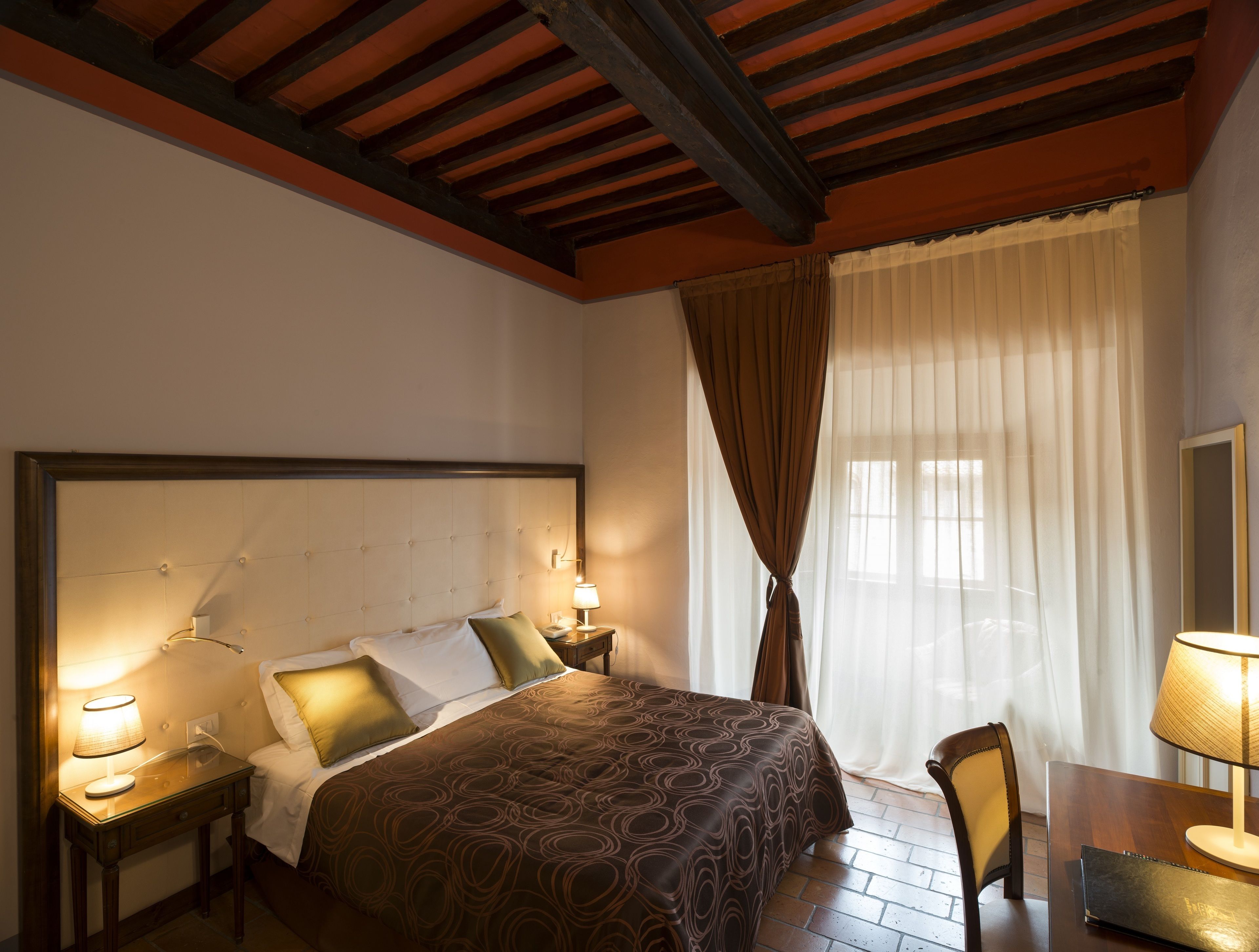 comfort double room | 1 bedroom, minibar, in-room safe, desk