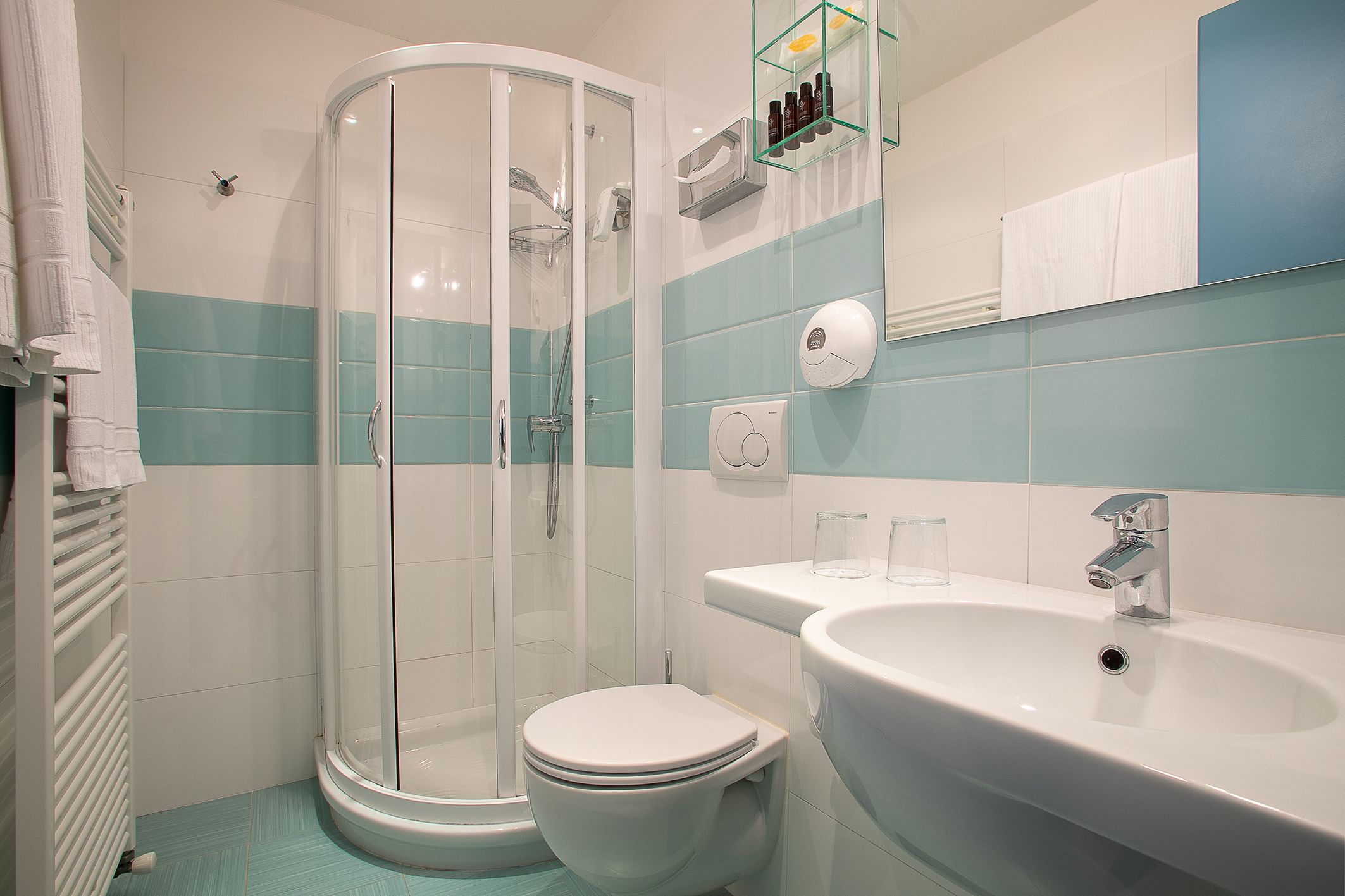 superior double or twin room | bathroom | shower, free toiletries, hair dryer, towels