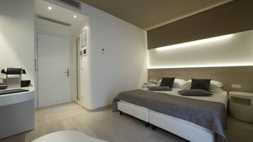 Superior Double or Twin Room | In-room safe, desk, soundproofing, free WiFi
