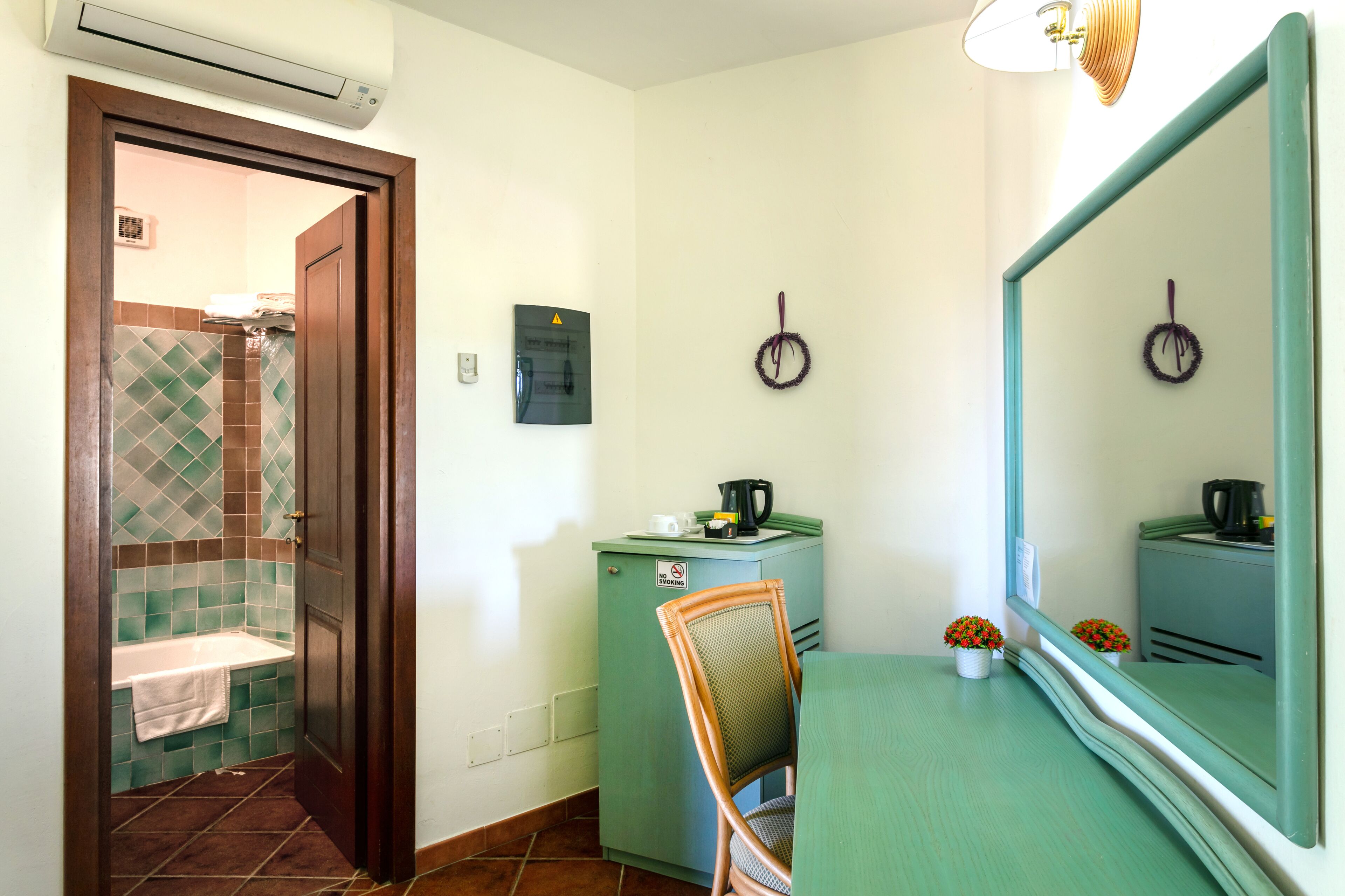 double room, garden view, annex building (villa stefania) | 1 bedroom, minibar, in-room safe, desk