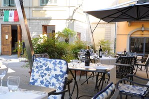 Lunch and dinner served - Park Hotel Regina (Bagni di Lucca)
