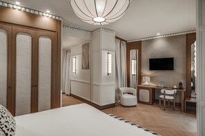 Deluxe Room | Premium bedding, down comforters, minibar, in-room safe