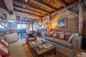 تفاصيل الفندق من الداخل