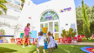 Children's play area - outdoor