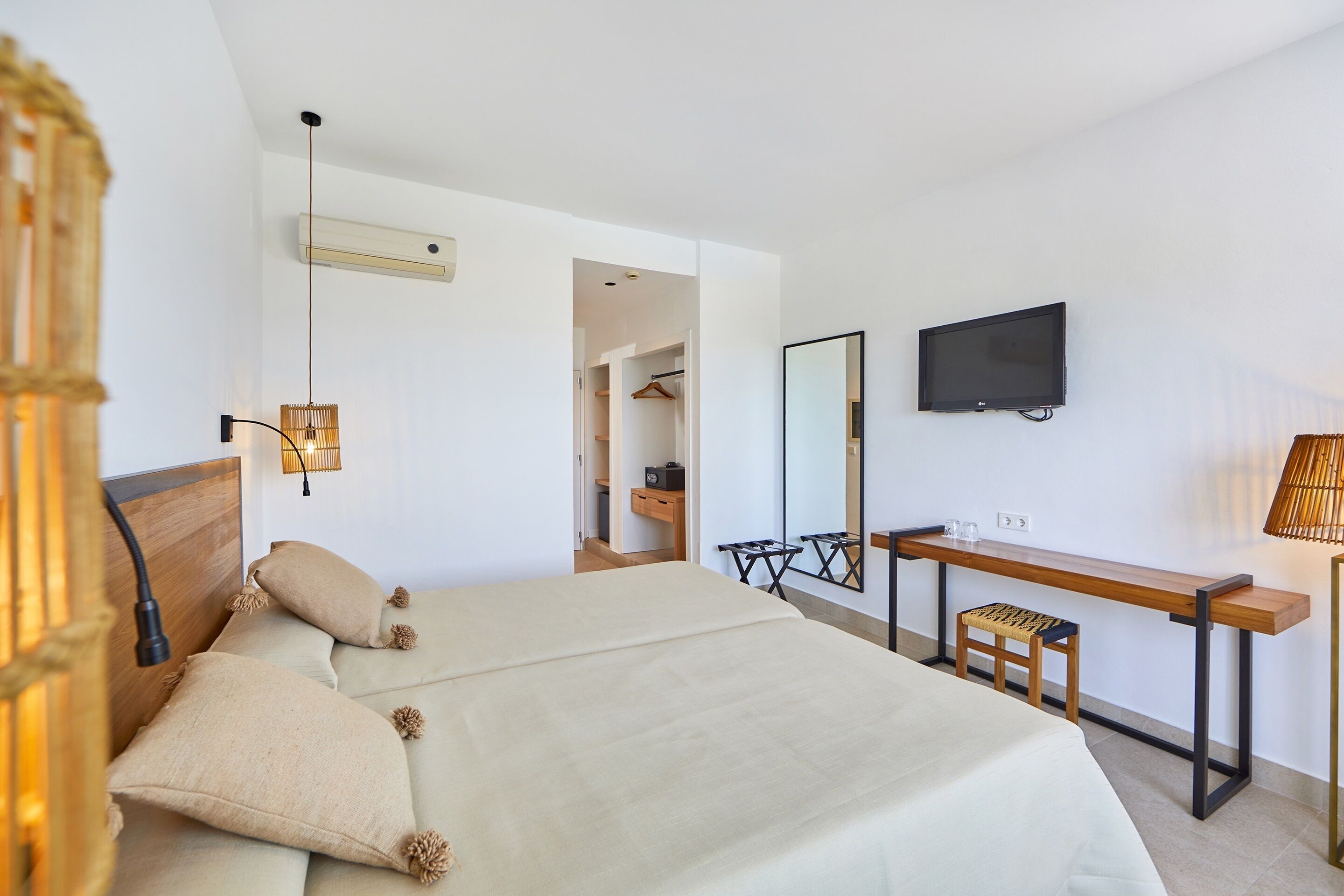 1 bedroom, desk, blackout curtains, free wifi