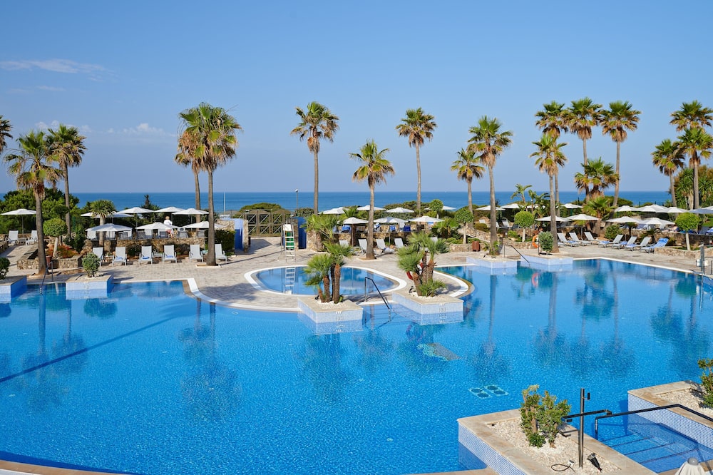 Hipotels Barrosa Palace & SPA