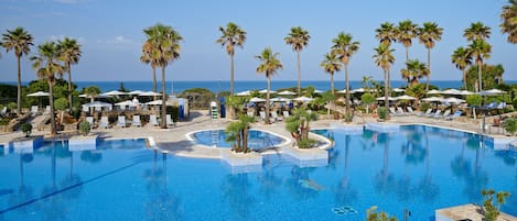 Indoor pool, outdoor pool, sun loungers