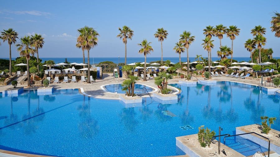 Hipotels Barrosa Palace & SPA