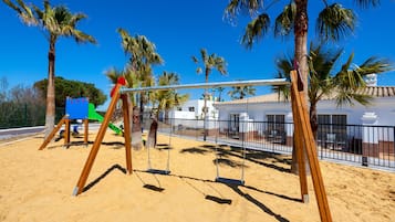 室外兒童遊樂區