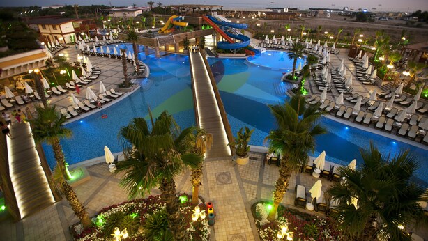Outdoor pool - Diamond Excellence Resort (Manavgat)