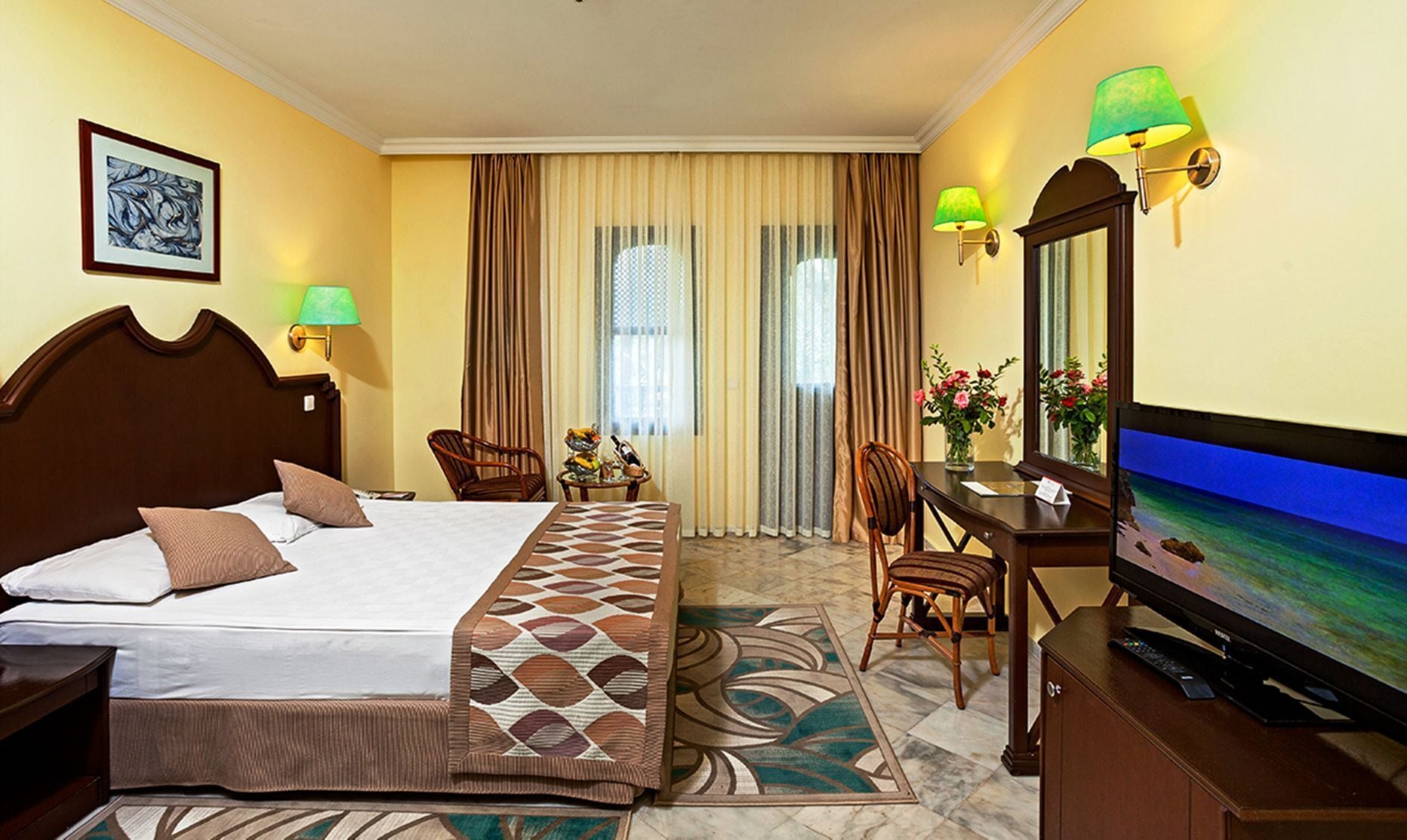 Free minibar items, in-room safe, desk, soundproofing