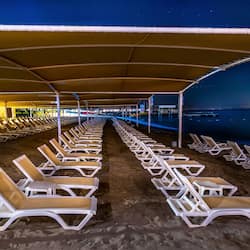 Private beach, free beach cabanas, sun-loungers, beach umbrellas