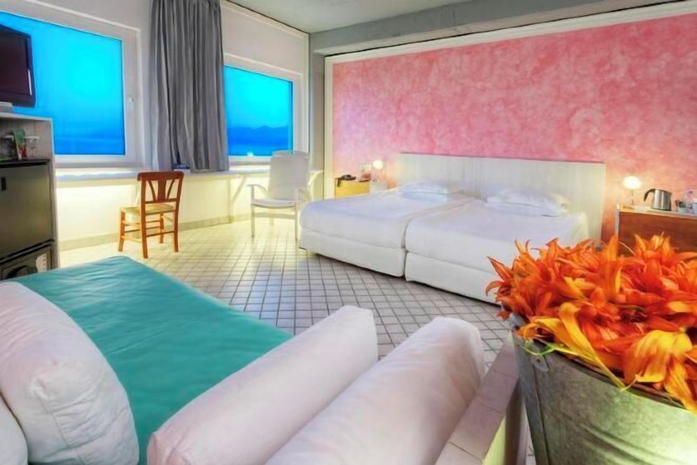 Minibar, in-room safe, desk, blackout drapes