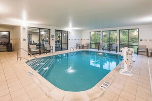 Indoor pool - Courtyard by Marriott Philadelphia Valley Forge/Collegeville (Collegeville)
