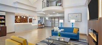 Comfort Suites East Brunswick - South River