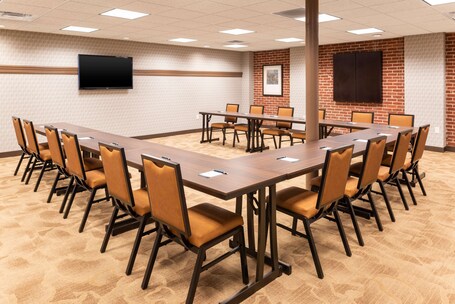 Homewood Suites by Hilton Indianapolis Downtown - Image 17