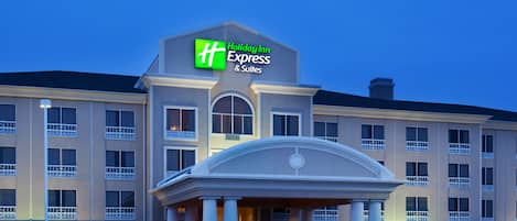 Front of property - evening/night