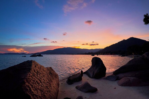 Private beach, white sand, sun-loungers, beach umbrellas