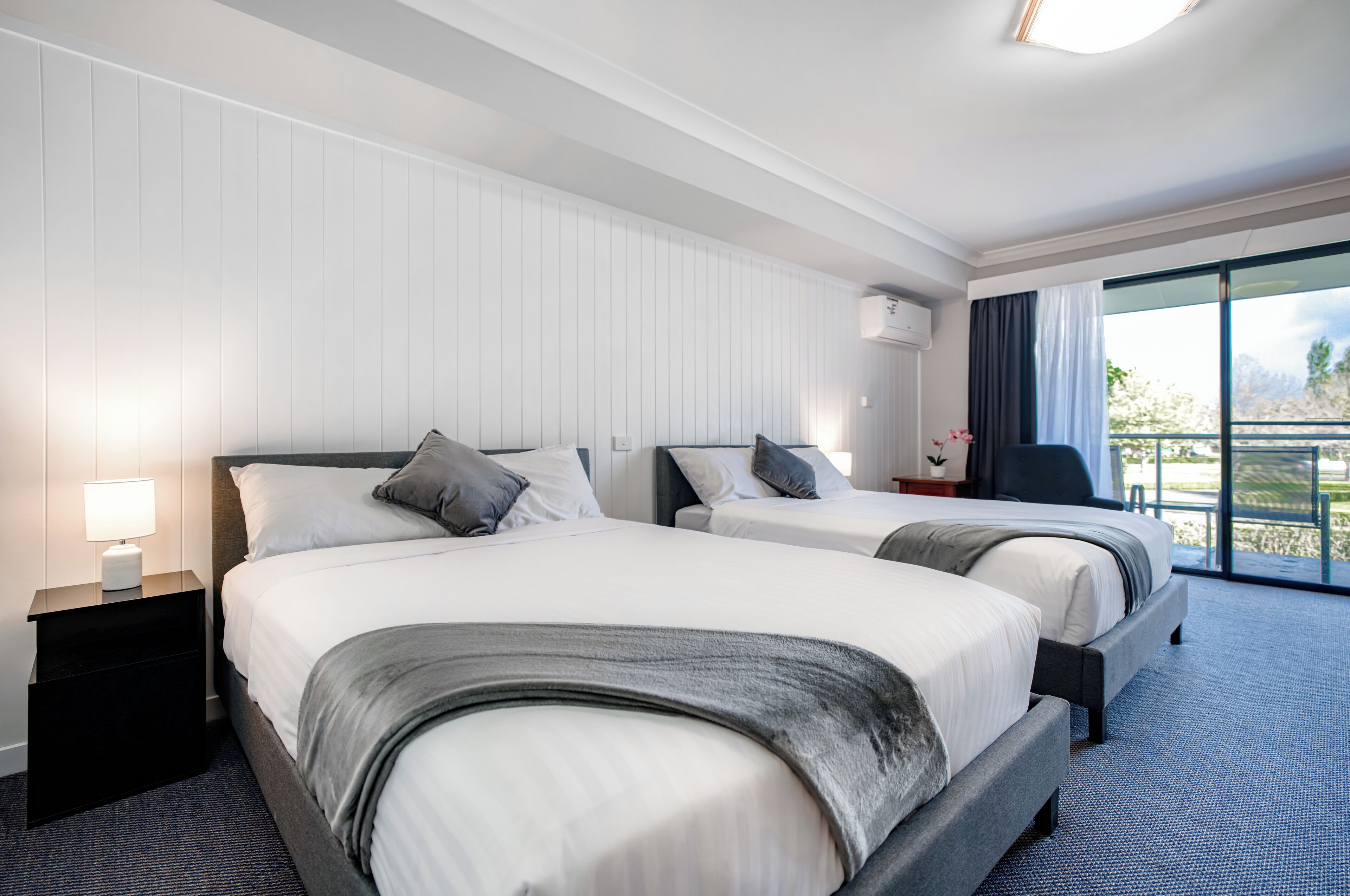 Chambre Deluxe avec lits jumeaux | Literie de qualité supérieure, coffres-forts dans les chambres