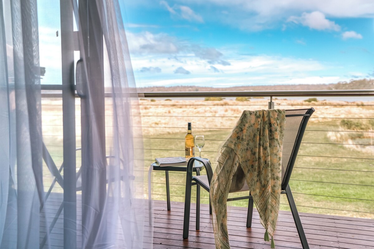 Superior Double or Twin Room, Balcony, Garden View | Premium bedding, in-room safe, desk, blackout drapes