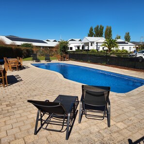 Außenpool (je nach Saison geöffnet)