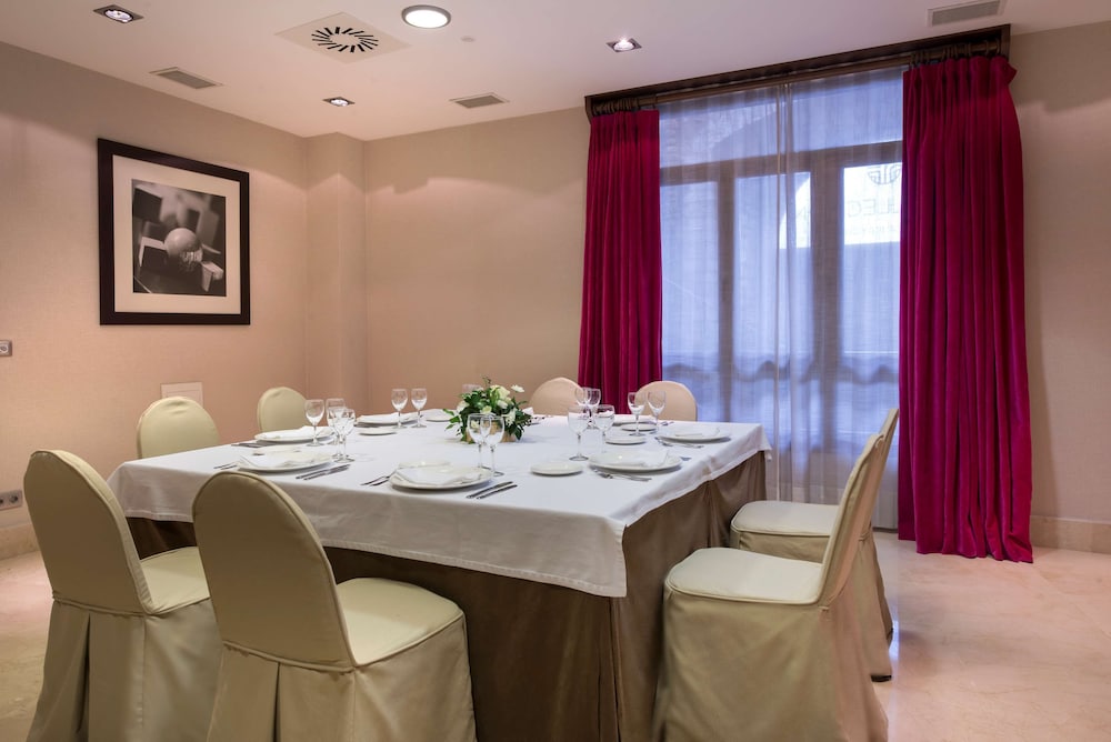 Hotel NH Collection León Plaza Mayor by null