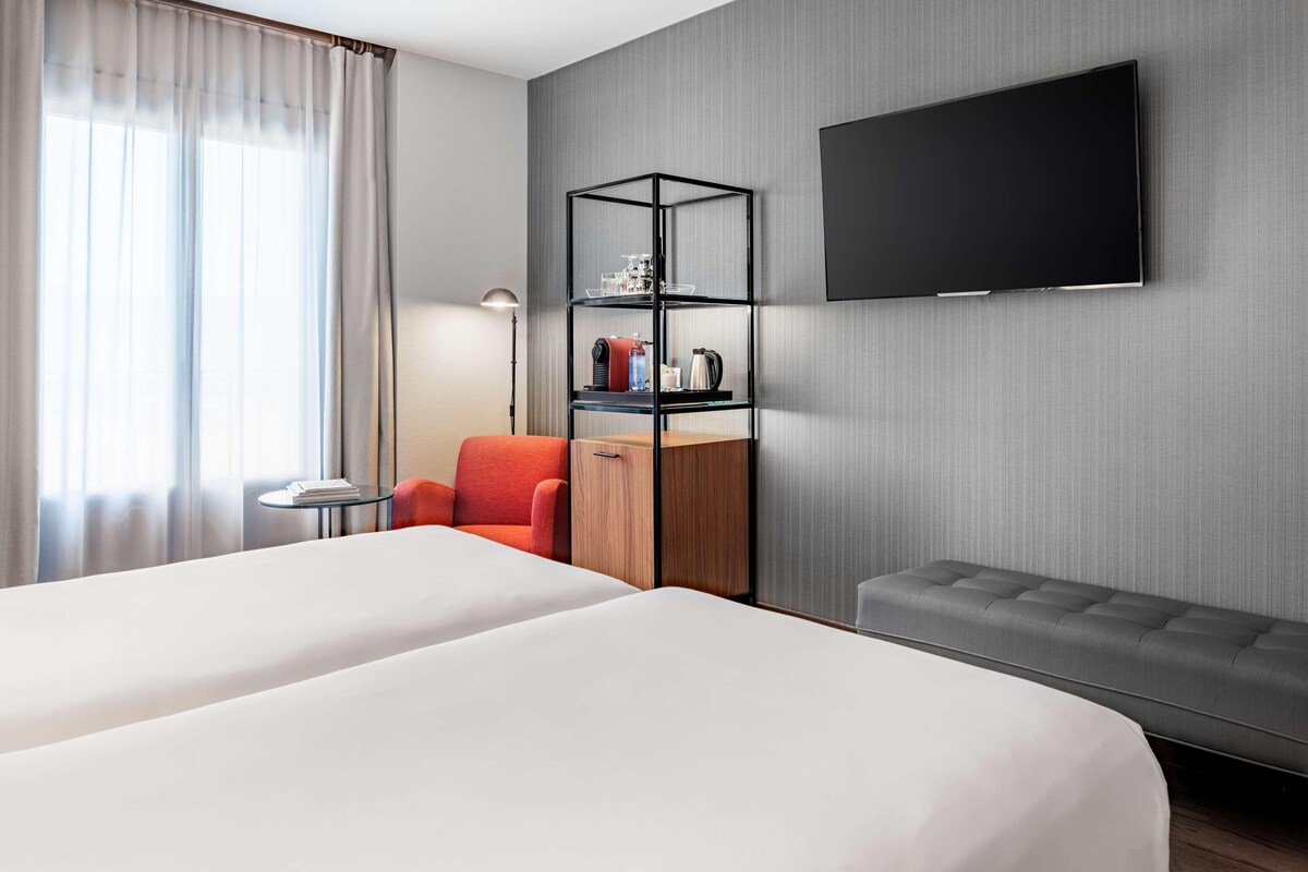 Minibar, in-room safe, desk, blackout drapes