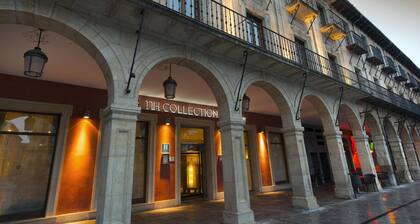 NH Collection LeĂłn Plaza Mayor